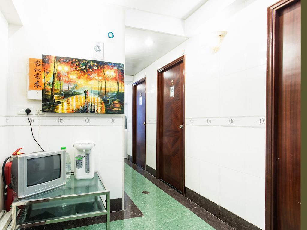Safari Hotel Tsim Sha Tsui  外观 照片